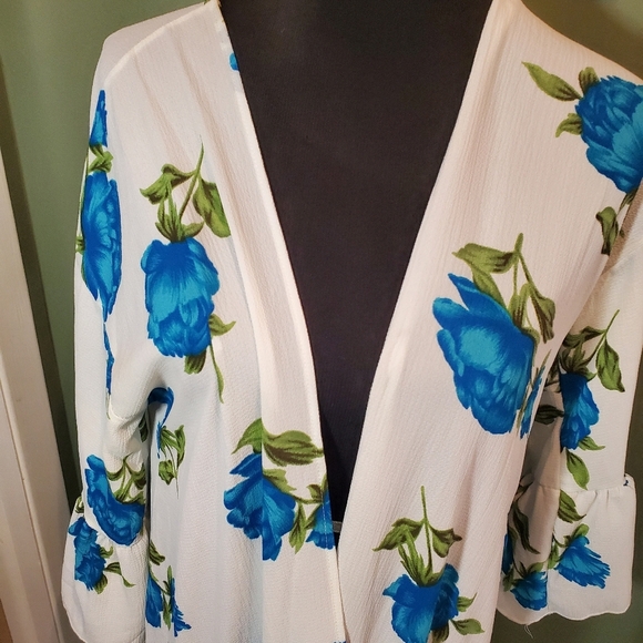 Love Story White Long Duster Cardigan Women W/ Blue Roses Ruffle Layered Hem - Picture 9 of 10